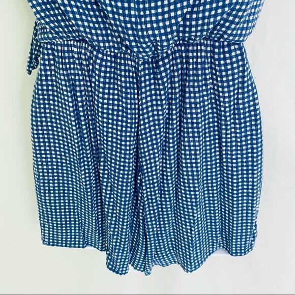 Everly Side Tie Romper Size Small - Picture 9 of 11